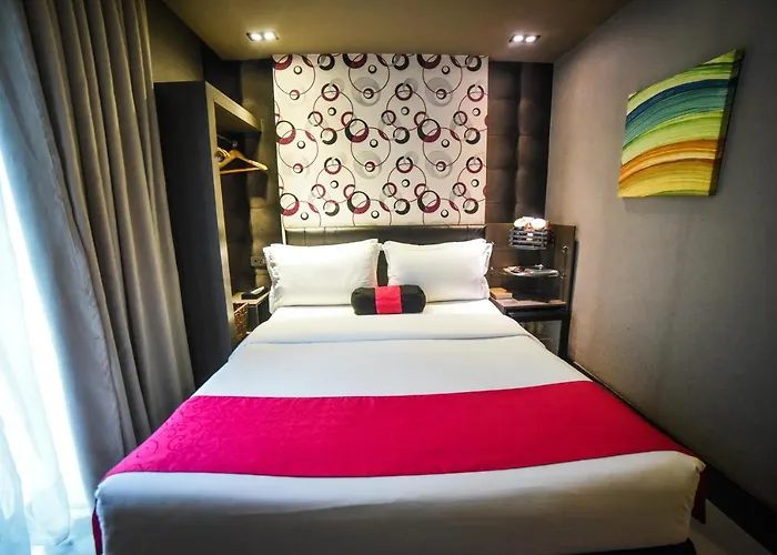 Hotel Eloisa Royal 3*