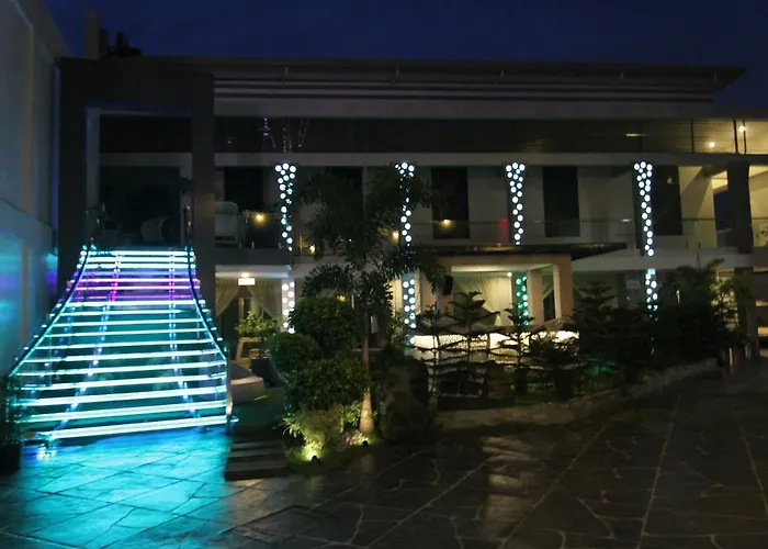 Eloisa Royal Hotel